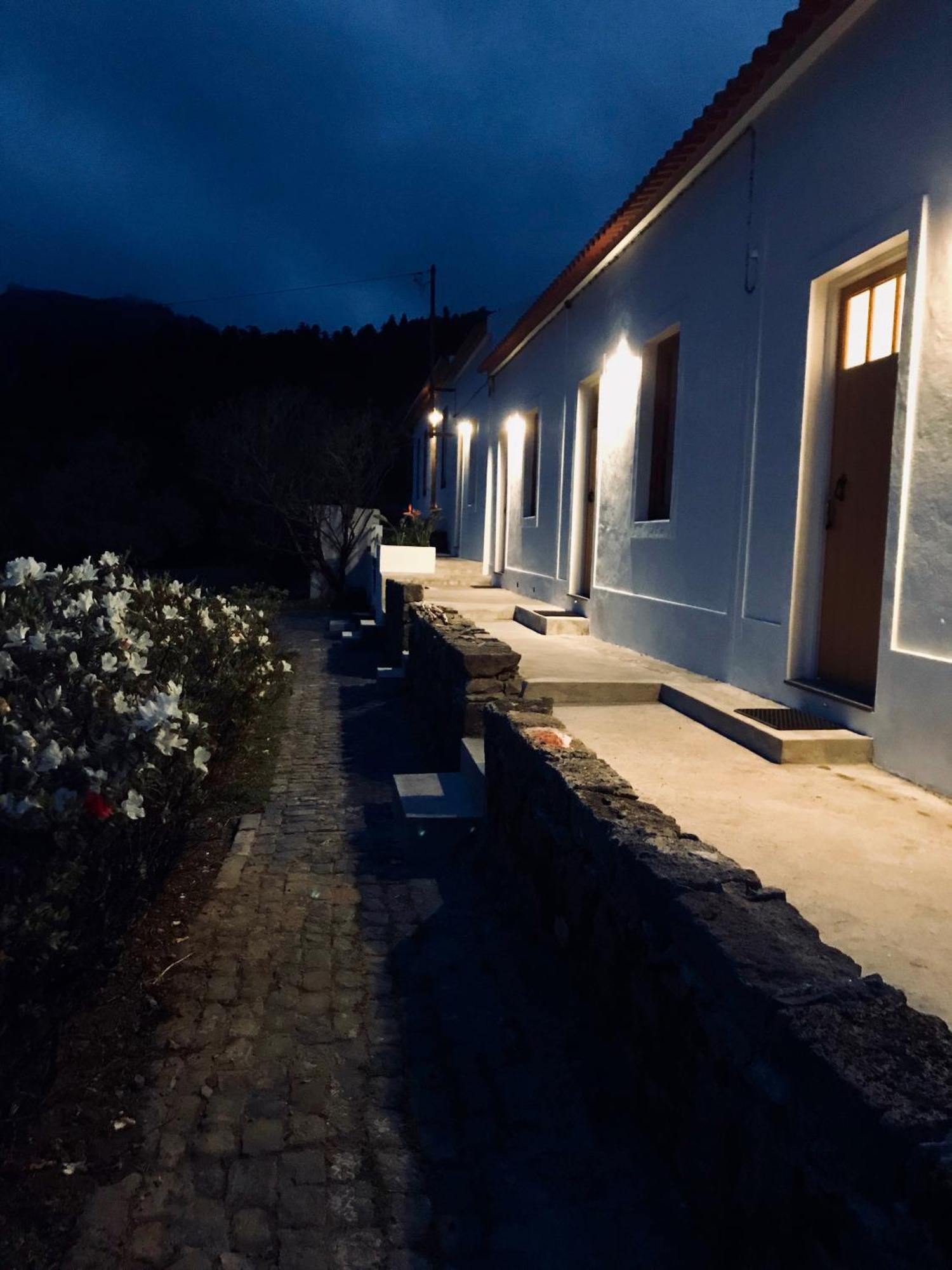 #Areias Houses 7 Furnas  Eksteriør billede